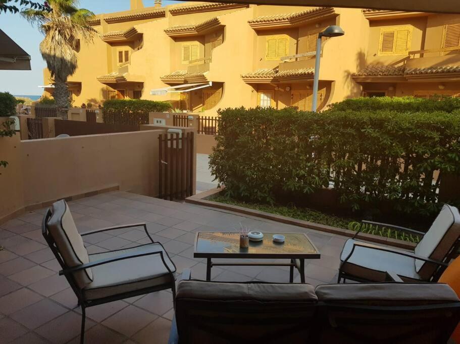 Chalet Adosado En La Playa De El Perellonet Con Piscina, Pista Tenis Valencia Exterior photo